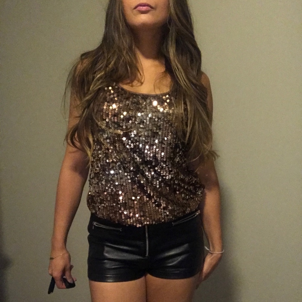 Sparkling tee